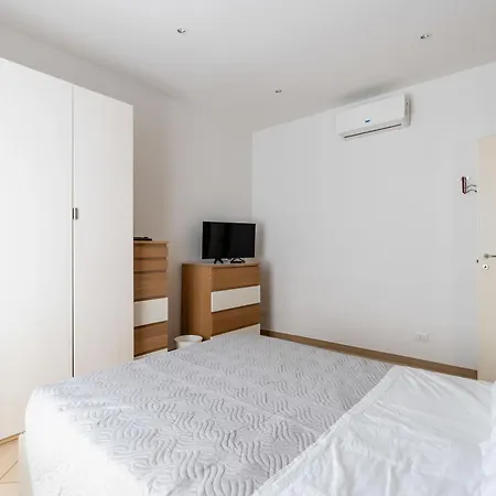 Feriehus Casa Mimosa By Interhome Sanremo